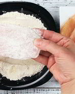 Курица в панировочных сухарях и сыре