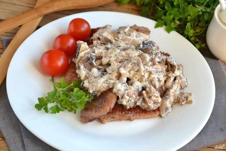 Рецепт мяса под грибным соусом