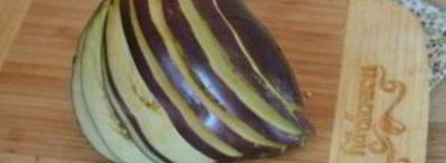 баклажан, запеченный веером в духовке. Шаг 2