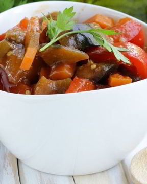 Баклажаны, тушеные в мультиварке