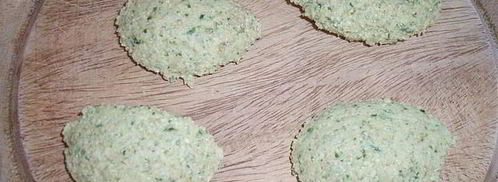 фаляфель — жареные во фритюре шарики из измельченного нута. Шаг 8