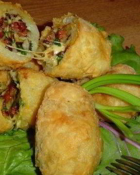 Фаршированный ветчиной и сыром картофель в кляре