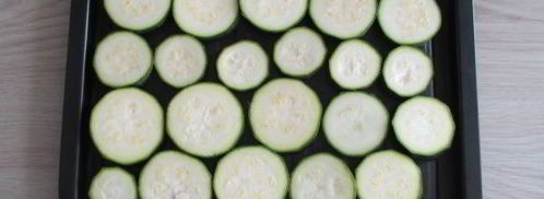 кабачки — цукини с сыром, орехами и розмарином. Шаг 5