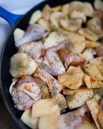 Картошка запеченная с курицей в духовке