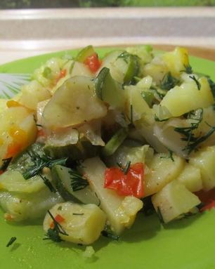 Тушеные кабачки с картошкой