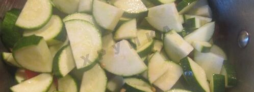 тушеные кабачки с картошкой. Шаг 8