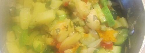 тушеные кабачки с картошкой. Шаг 10