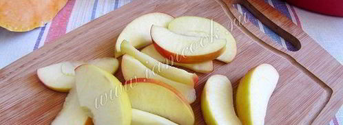 тыква, запеченная с яблоками и изюмом. Шаг 5