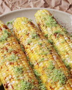 Запеченная кукуруза на углях