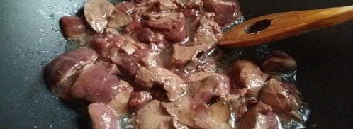 дал из красной чечевицы с куриной печенью. Шаг 2