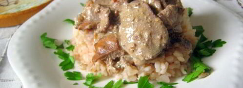 куриная печень с лисичками в сметанном соусе. Шаг 7