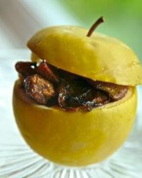 Куриная печень с яблоком