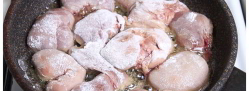 куриная печень тушеная с ревенем. Шаг 9