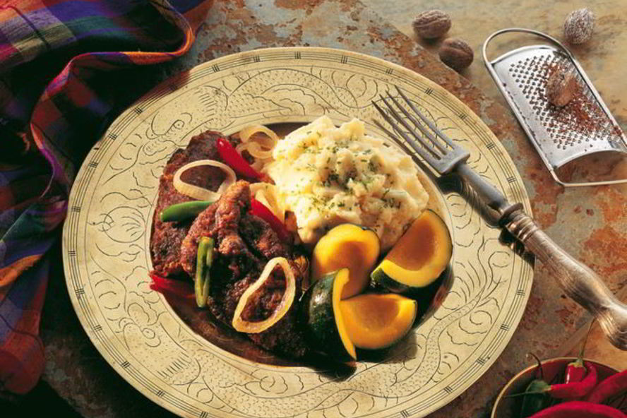 Рецепт печени индейки в сметане с луком