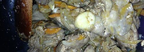 печень куриная, тушеная с карри. Шаг 4