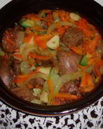 Печень с кабачками в горшочке