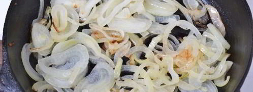 печень тушеная в молоке. Шаг 6