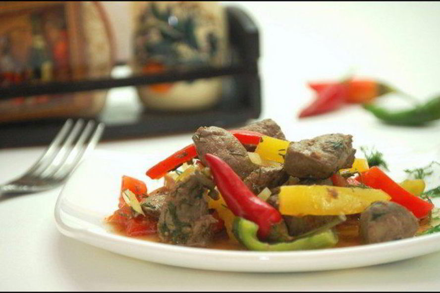 Рецепт тушеной печени с овощами