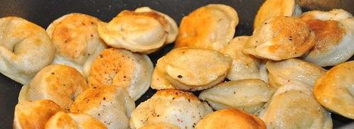 пельмени в горшочках. Шаг 2