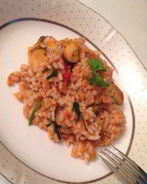 Паэлья с мидиями и креветками