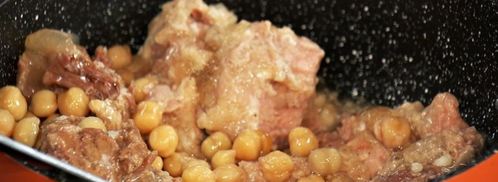 пилав с тушенкой и вареным нутом. Шаг 5