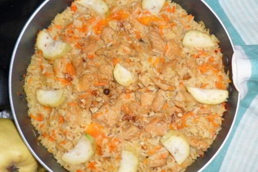 Рецепт плова из индейки с айвой, курагой и фейхоа