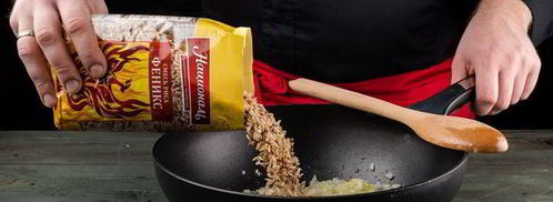 плов из красного и бурого риса с креветками. Шаг 5