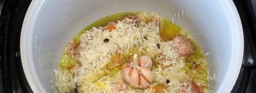 плов с фрикадельками в мультиварке. Шаг 5