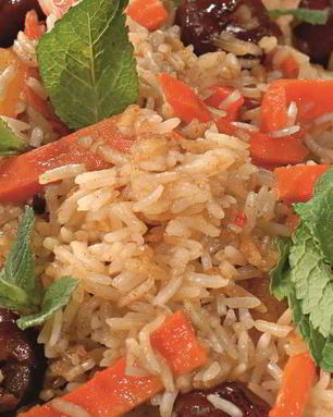 Плов с морковью и сухофруктами