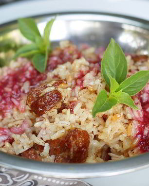 Плов с разноцветным рисом