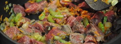 мясное рагу с тыквой спагетти. Шаг 3