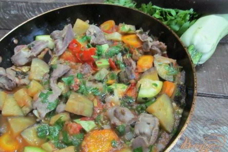 Рецепт овощного рагу с куриными желудками
