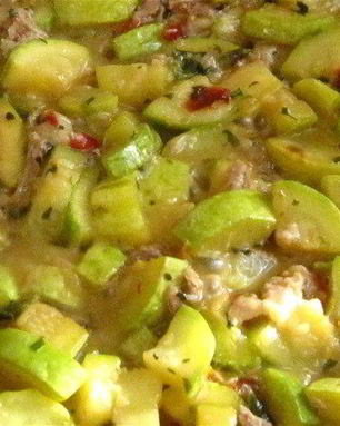 Овощное рагу с курицей, картофелеми грибами