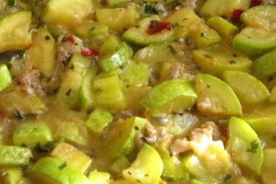 Рецепт овощного рагу с курицей, картофелеми грибами