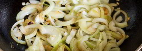 рагу из говядины в томате с острыми колбасками. Шаг 7