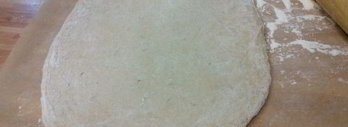 слоеное рагу из мяса и овощей под хлебной корочкой. Шаг 3