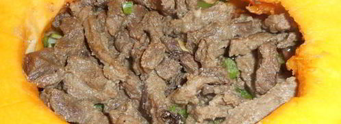 запеченная тыква, фаршированная рагу с говядиной. Шаг 7