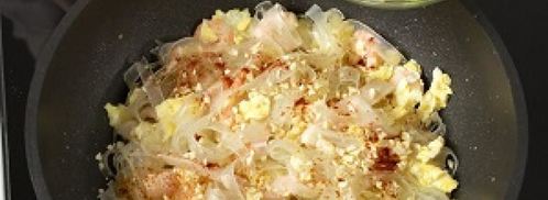 рисовая лапша с креветками и кальмарами. Шаг 2