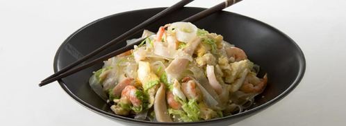 рисовая лапша с креветками и кальмарами. Шаг 3