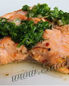 Форель с укропно-чесночным соусом