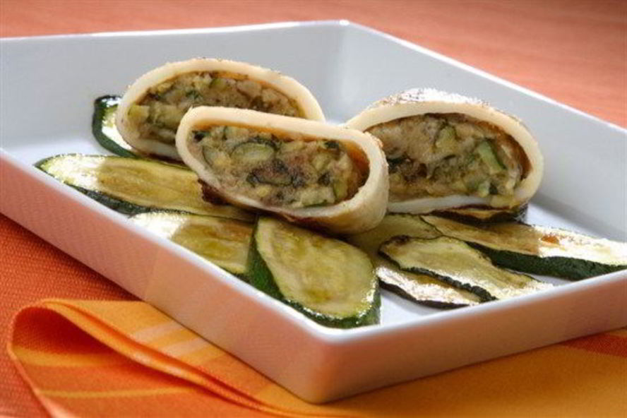 Рецепт кальмары, фаршированные цукини, грибами и картофелем