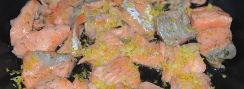 лосось фламбе в сливочно-горчичном соусе. Шаг 2