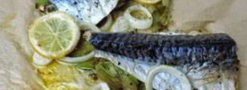 скумбрия с лимоном и луком в духовке. Шаг 3