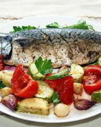 Скумбрия с овощами в духовке