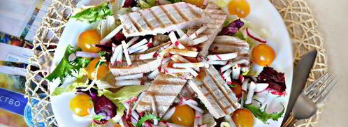 тунец с овощами и кунжутной заправкой. Шаг 7