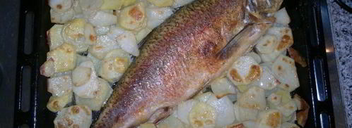 запеченный язь в духовке с картошкой. Шаг 5