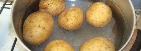 жареная рыба с картошкой и луком. Шаг 2