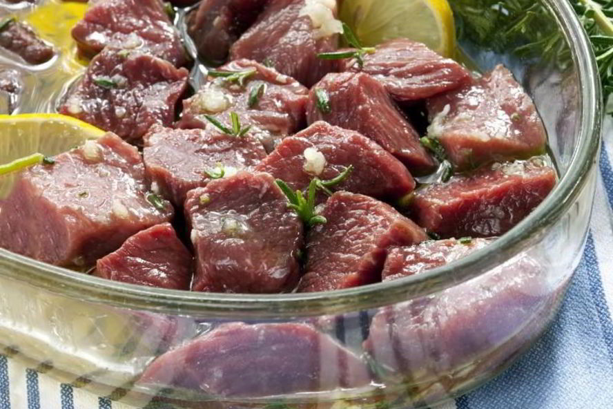 Рецепт мяса шашлыка с лимоном и чесноком