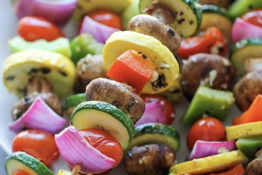 Рецепт овощного шашлыка на мангале