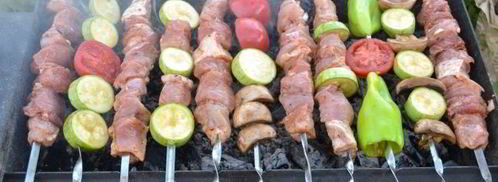 шашлык ассорти из свинины, курицы и овощей. Шаг 14